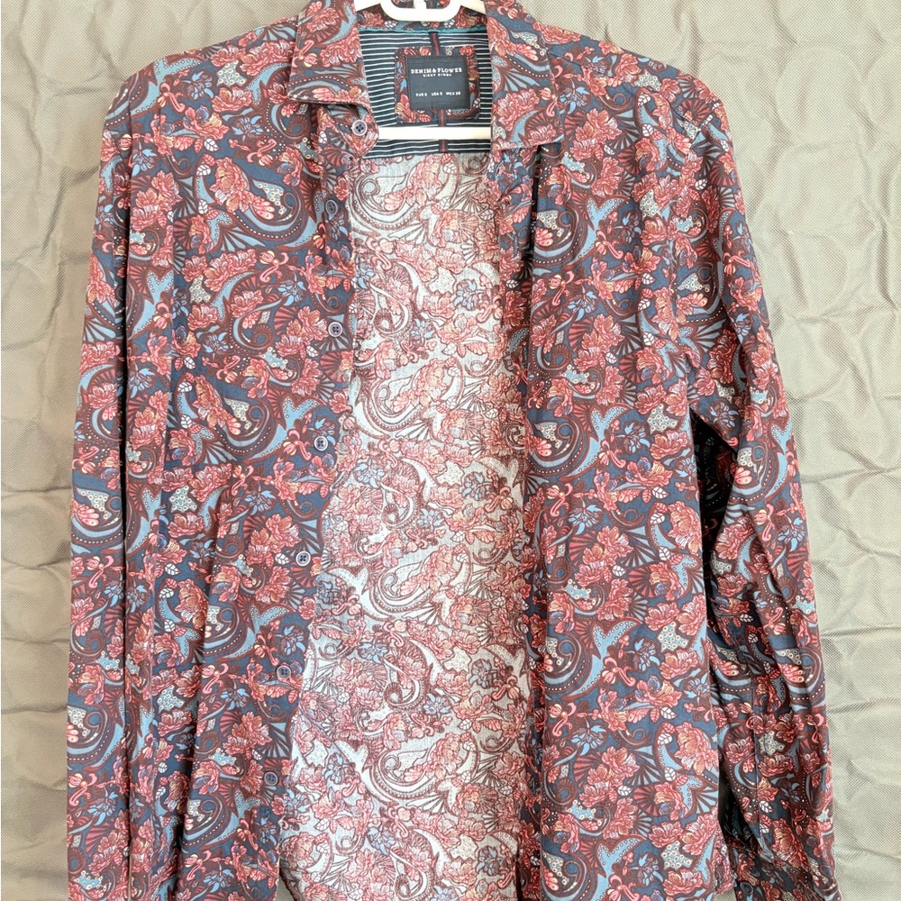 Denim & Flower Men's Paisley Floral Button-Down Shirt - Red & Blue
